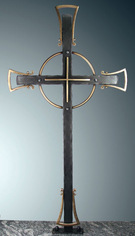 Grabkreuz 1800-1805 - Schönes modernes Schmiedekreuz aus Schmiedeeisen und Bronze kombiniert in hervorragender Qualität.