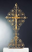 Grabkreuz 2780-2790 - Schönes modernes Schmiedekreuz in hervorragender Qualität. 
(Schmiedeeisen oder Bronze). Größe: 141x72 cm